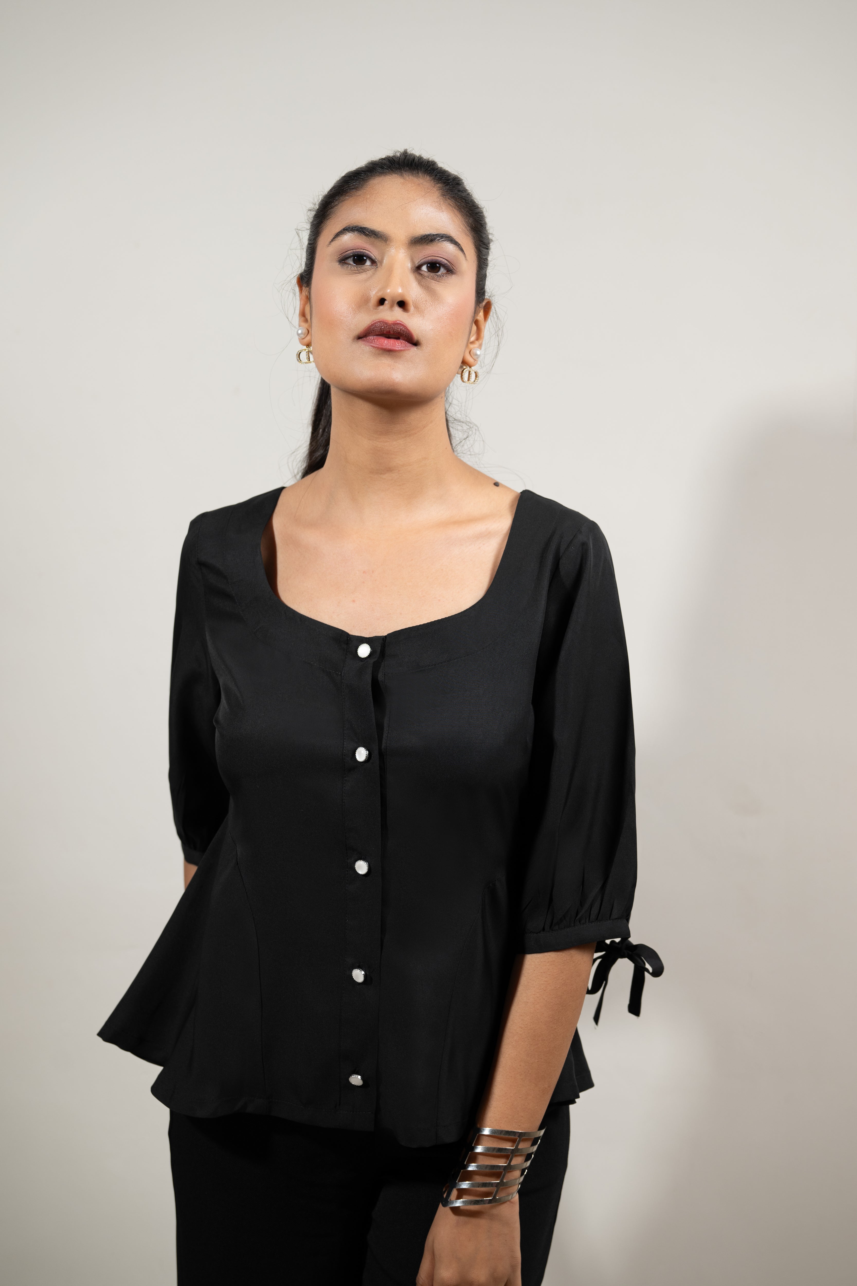 Black Sweetheart Ease Top