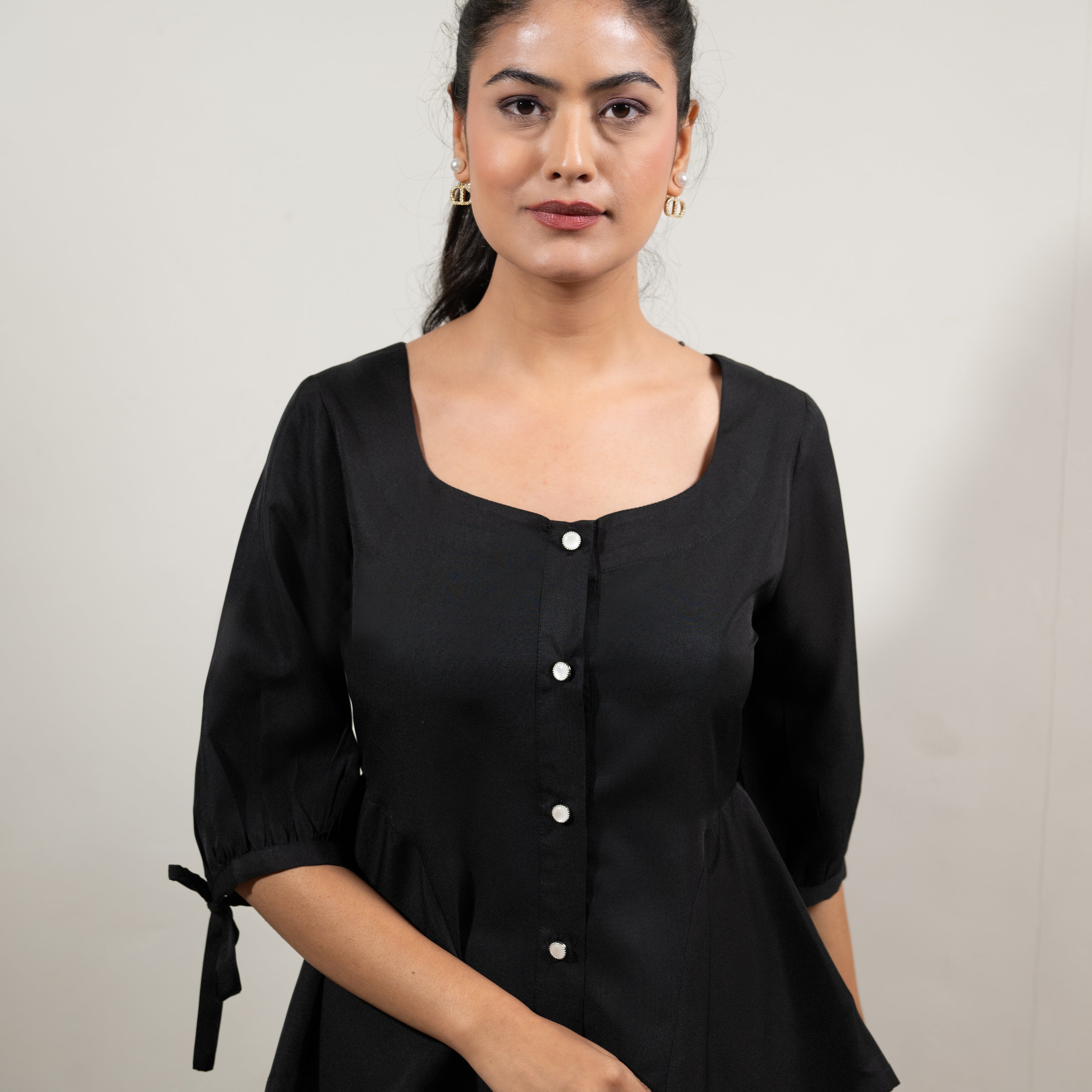 Black Sweetheart Ease Top