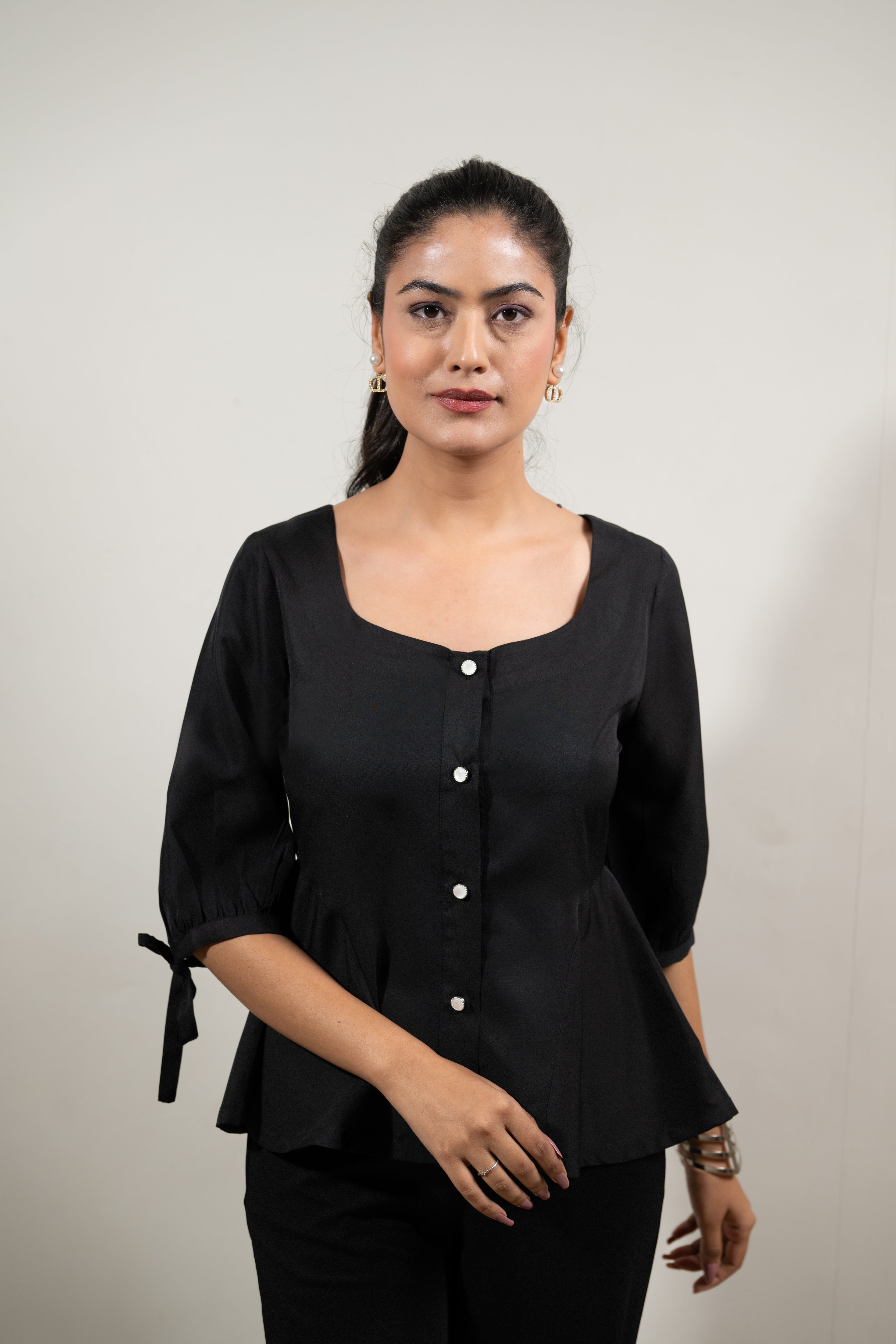 Black Sweetheart Ease Top